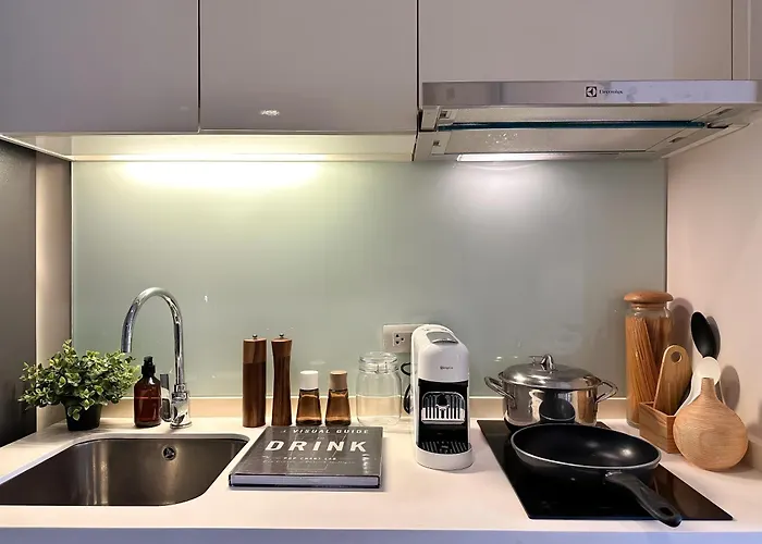 Stylish Downtown 1br - Ultra Fast Wifi - Bts Thonglor アパート *
